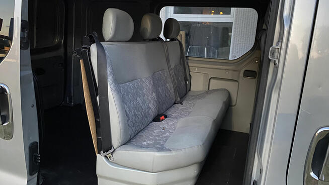 Opel Vivaro 1.9 DTI Warszawa - zdjęcie 8