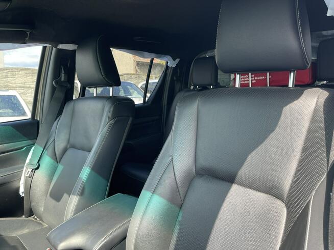 Toyota Hilux Executive 4x4 Automat Skóra Podgrzewanie JBL HAK Gliwice - zdjęcie 11