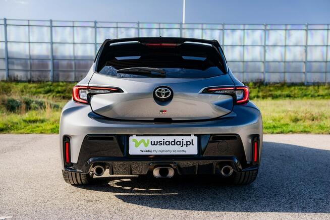 Toyota GR COROLLA CIRCUIT EDITION, 1.6 Turbo, 305 KM, 2023 Warszawa - zdjęcie 5