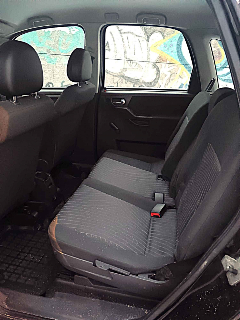 sprzedam samochód Włochy - zdjęcie 5