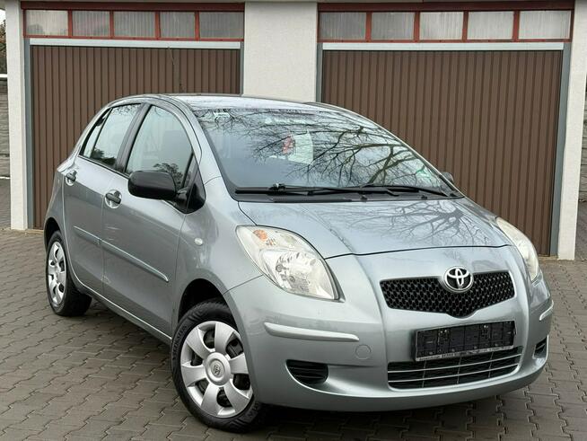 Toyota Yaris *Benzyna*Niski Przebieg*BDB stan* Zduńska Wola - zdjęcie 5