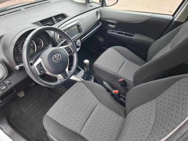 Toyota Yaris 1.33 VVT-i 99KM_Serwis_Super Stan Pawłów - zdjęcie 12