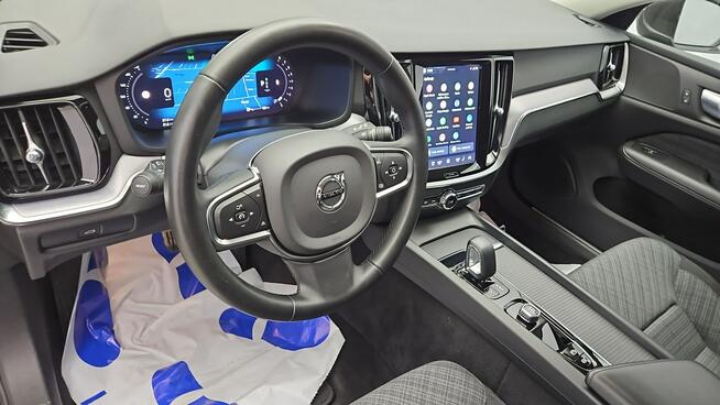 Volvo V60 B3 B Core aut ! Z Polskiego Salonu ! Faktura Vat ! Warszawa - zdjęcie 9
