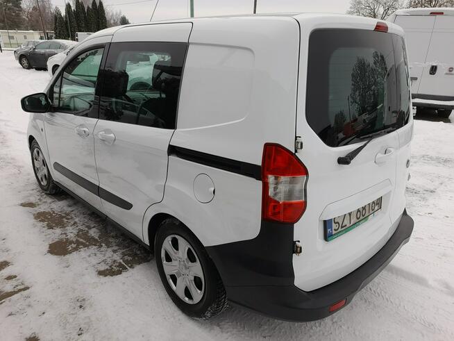 Ford Transit Courier Bardzo ładny, zarejestrowany i ubezpieczony. Lipiany - zdjęcie 5