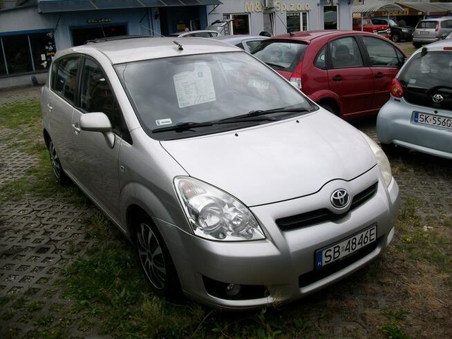 Toyota Corolla Verso 99KW/2231 cm3 Katowice - zdjęcie 1