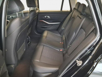 BMW 318 VAT 23% i Touring 2.0 156KM automat 2021 r., salon PL, I wł. Swarzędz - zdjęcie 10