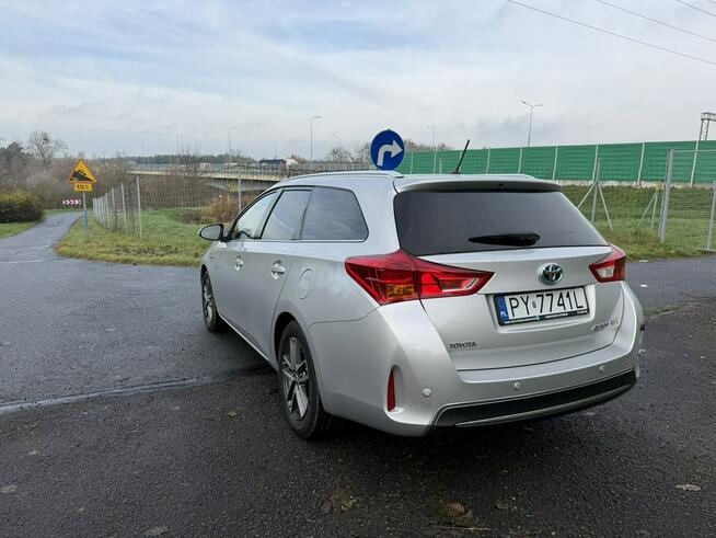 Toyota Auris Hybryda Kamera cofania czujniki Poznań - zdjęcie 2