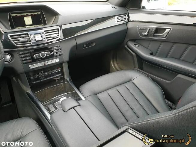 Mercedes E 400 * 306 KM * 63 tyś. km. * Bezwypadkowy Szczecin - zdjęcie 11