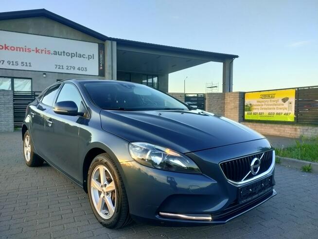 Volvo V40 2.0 D2 Momentum Automat  Klimatyzacja PDC Nawigacja Burzenin - zdjęcie 1