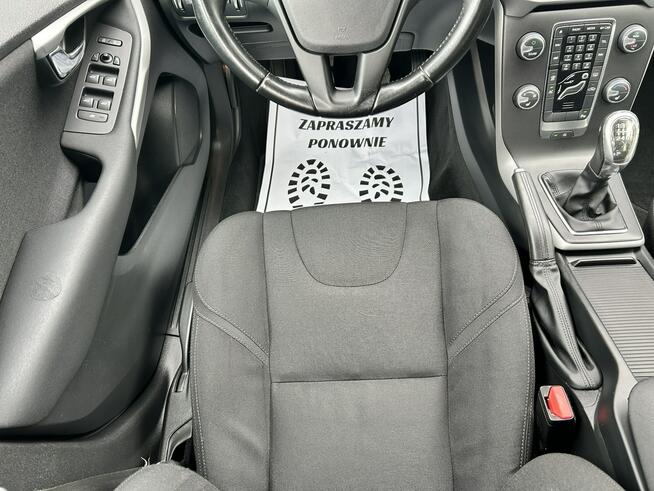 Volvo V40 5 Cylindrów D3 Momentum Nowe Iganie - zdjęcie 11