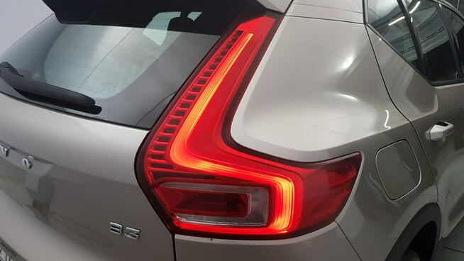 Volvo XC 40 B3 Core ! Z Polskiego Salonu ! Faktura VAT ! Warszawa - zdjęcie 12