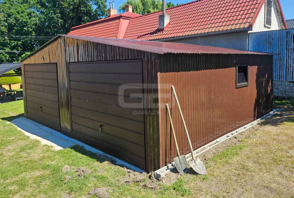 Garaż blaszany 8x6m dwuspadowy 2x brama uchylna okno GB185 Sopot - zdjęcie 4