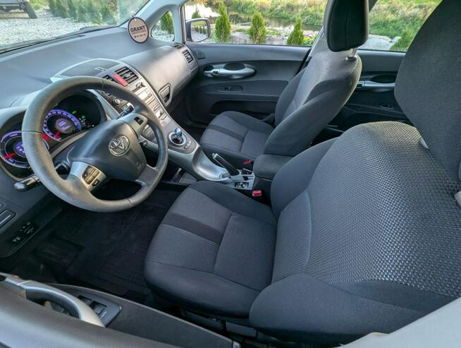 Auris 1,8 VVT-i Hybrid Kamienna Góra - zdjęcie 8