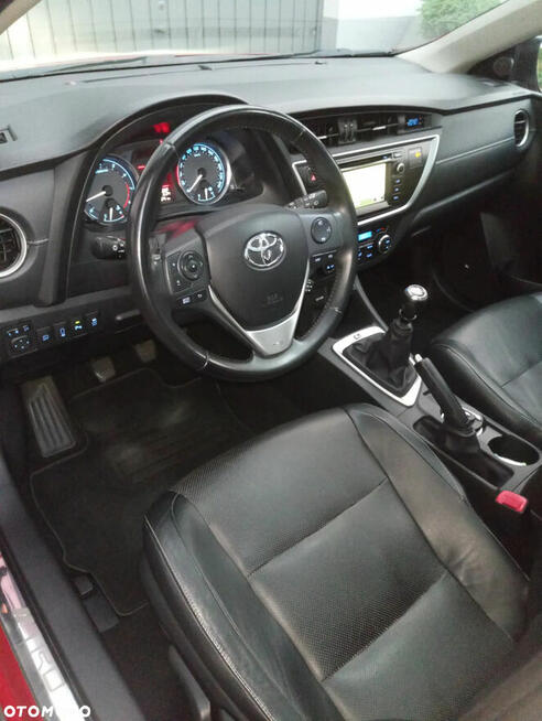 Toyota Auris II Sport Touring 1.6 Valvematic Pawłowice - zdjęcie 11