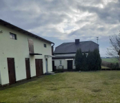 Dom na wsi Sędziejowice - zdjęcie 2