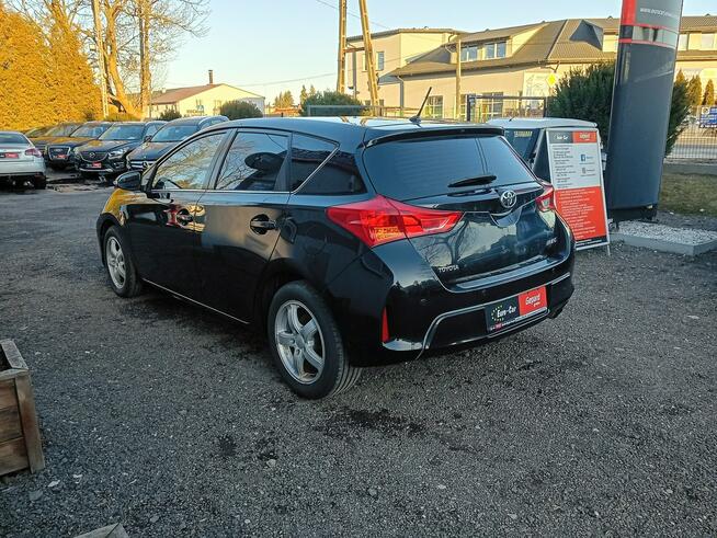 Toyota Auris Janów Lubelski - zdjęcie 6
