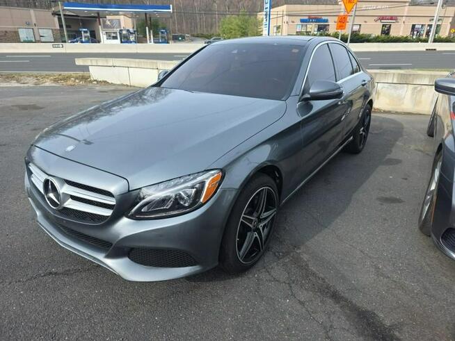 Mercedes C 300 4Matic / Pakiet AMG / mała szkoda Wrocław - zdjęcie 3
