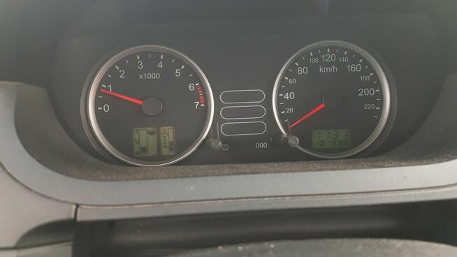 Ford Fiesta 1.3 benzyna 2004 r. w ładnym stanie Namysłów - zdjęcie 7