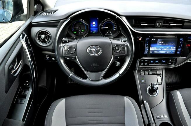 Toyota Auris _1.8 136KM_HYBRID_Led_Kamera_Climatronic_Serwis_ Płock - zdjęcie 6