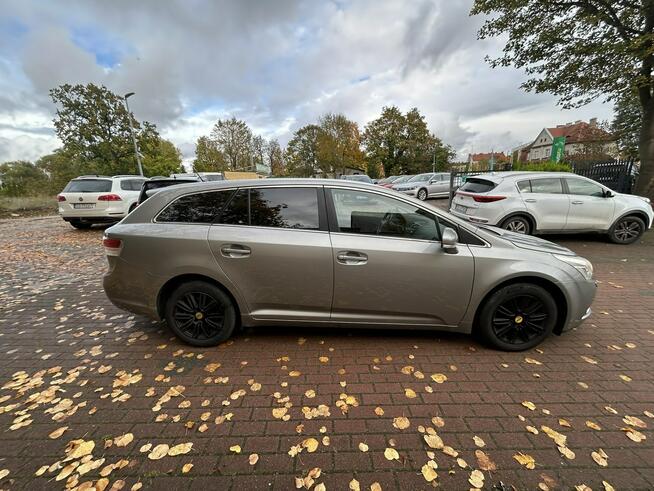 AVENSIS 1,6 benzyna 132 KM, serwis, Słupsk - zdjęcie 4