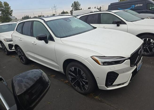 Volvo XC 60 Bogata wersja wyposażenia / AWD / B5 Wrocław - zdjęcie 3
