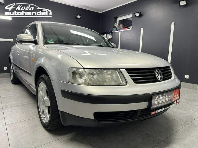 VW Passat B5 1.8 Benz Sedan Alufelgi Klima Bardzo zadbany Po Opłatach Lubrza - zdjęcie 1