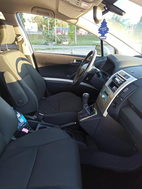 Toyota Corolla Verso 2.0 D-4D Gorlice - zdjęcie 2