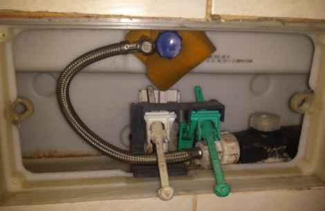 Serwis spłuczek wc podtynkowych na stelażu. Wola - zdjęcie 7