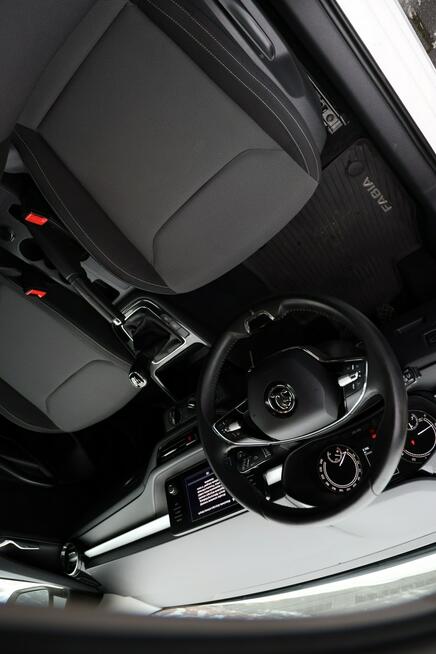 Škoda Fabia 1.0 TSI Ambition Tychy - zdjęcie 12