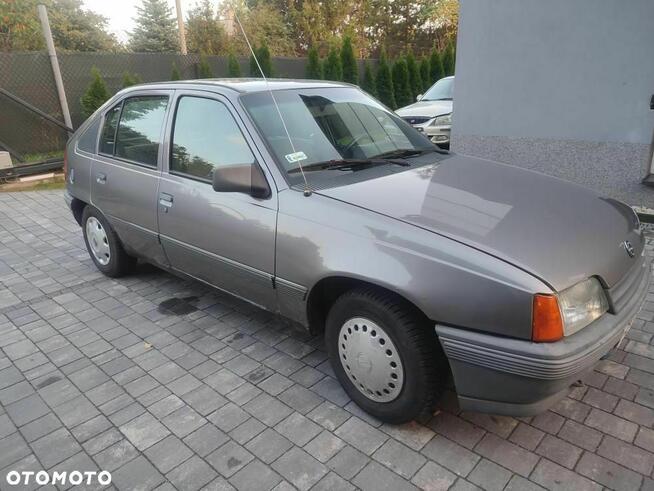 Opel Kadett Ruda Śląska - zdjęcie 10