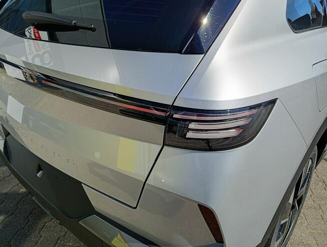 Opel Grandland Hybrid EDITION 1.2T 145KM eDCT6 / 8 Lat Gwarancji Piła - zdjęcie 12