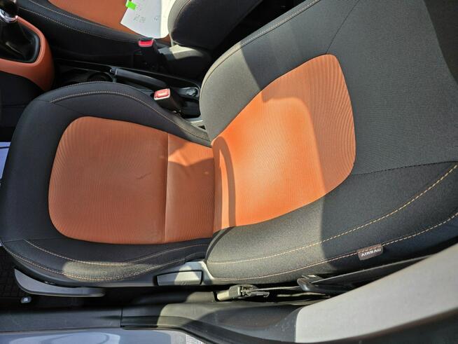 Hyundai i10 1.0 67ps Klimatyzacja Grzane Fotele Lif LED Gwarancja Gniezno - zdjęcie 12