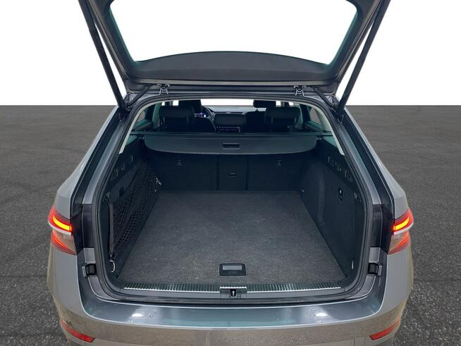 Skoda Superb 2.0 TDI SCR STYLE DSG Warszawa - zdjęcie 11