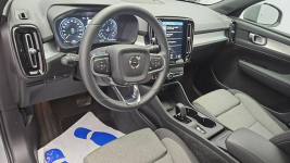 Volvo XC 40 T2 Core aut ! Z Polskiego Salonu ! Faktura Vat ! Warszawa - zdjęcie 9