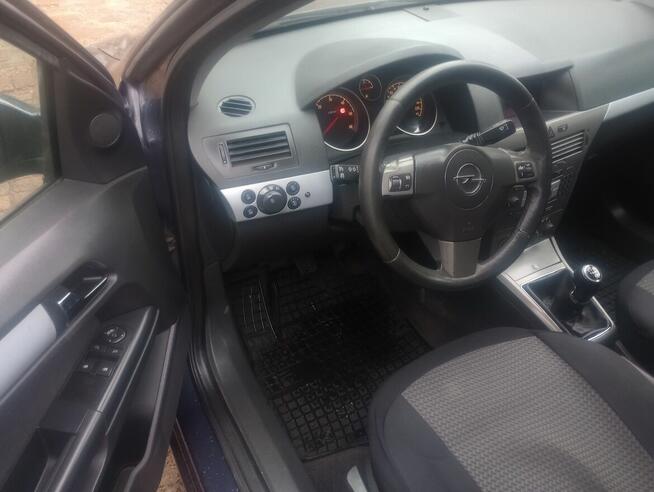 ZADBANA ASTRA z 2006 r diesel 1,9 !!! Ruda Śląska - zdjęcie 9