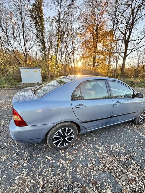 Toyota Corolla 2002 1.4 sedan Zielona Góra - zdjęcie 2