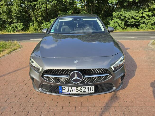 Mercedes A180 1,3 benzyna automat bardzo niski przebieg 13 tyś km ! Cielcza - zdjęcie 12