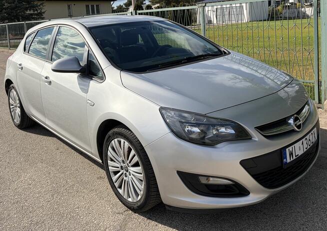 Opel Astra J 2014 - benzyna 1.6 MPI moc 115 KM tylko 124 km Legionowo - zdjęcie 3