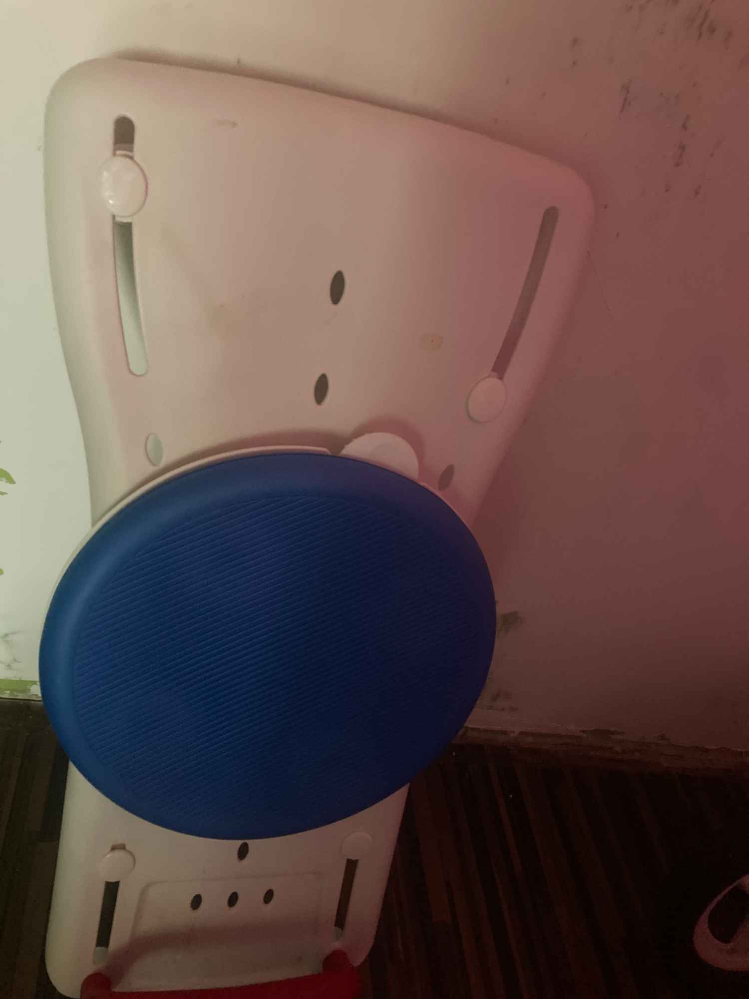 Ławeczka do kąpieli. Tarnów - zdjęcie 1