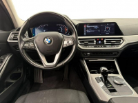 BMW Seria 3 318i aut Kombi Warszawa - zdjęcie 9