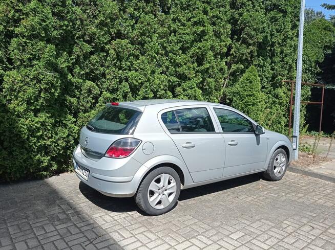 Sprzedam Opel Astra III 2011r Białołęka - zdjęcie 4