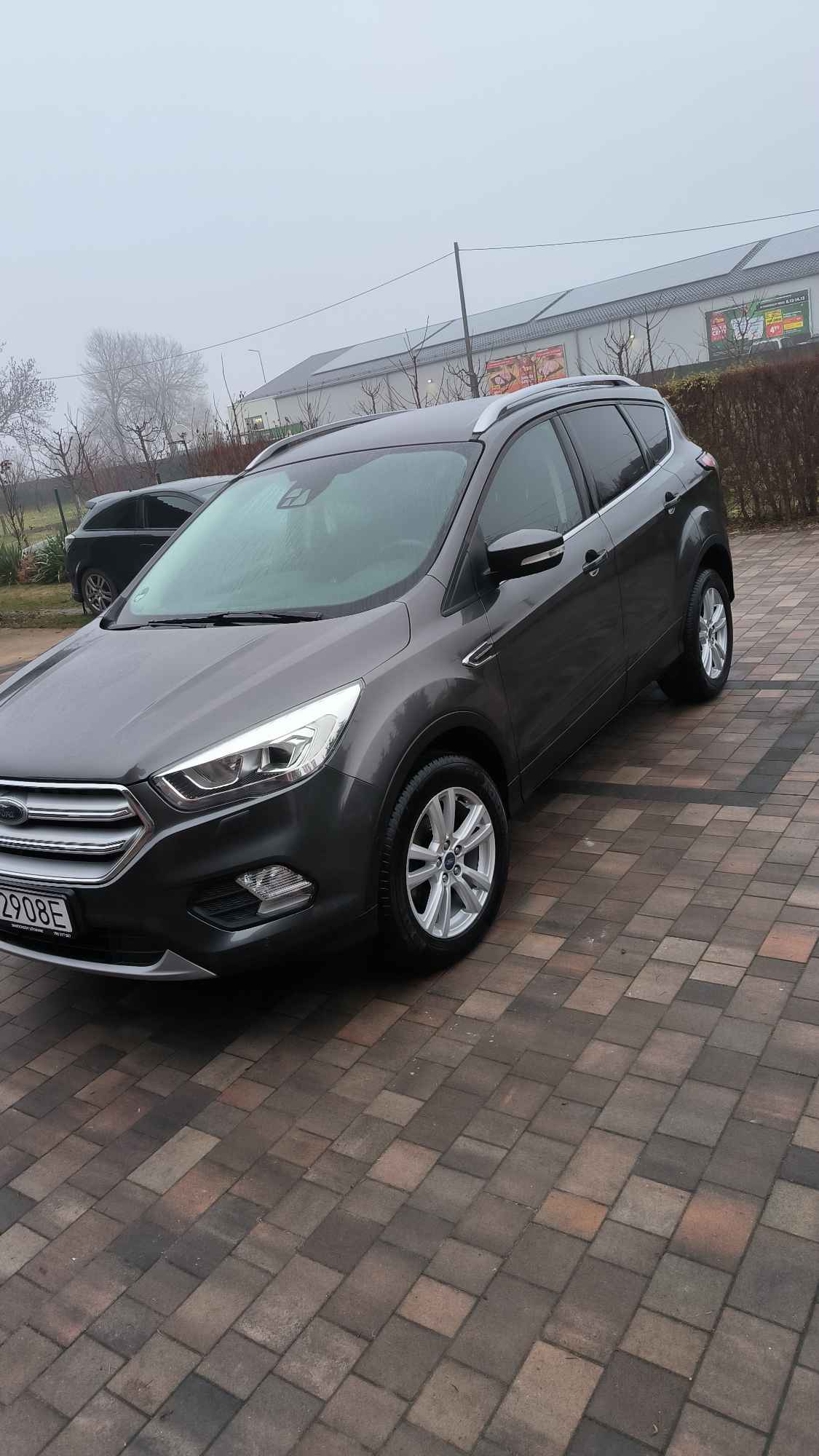 Ford Kuga 1.5 benzyna (super stan, niski przebieg) Grąbków - zdjęcie 3