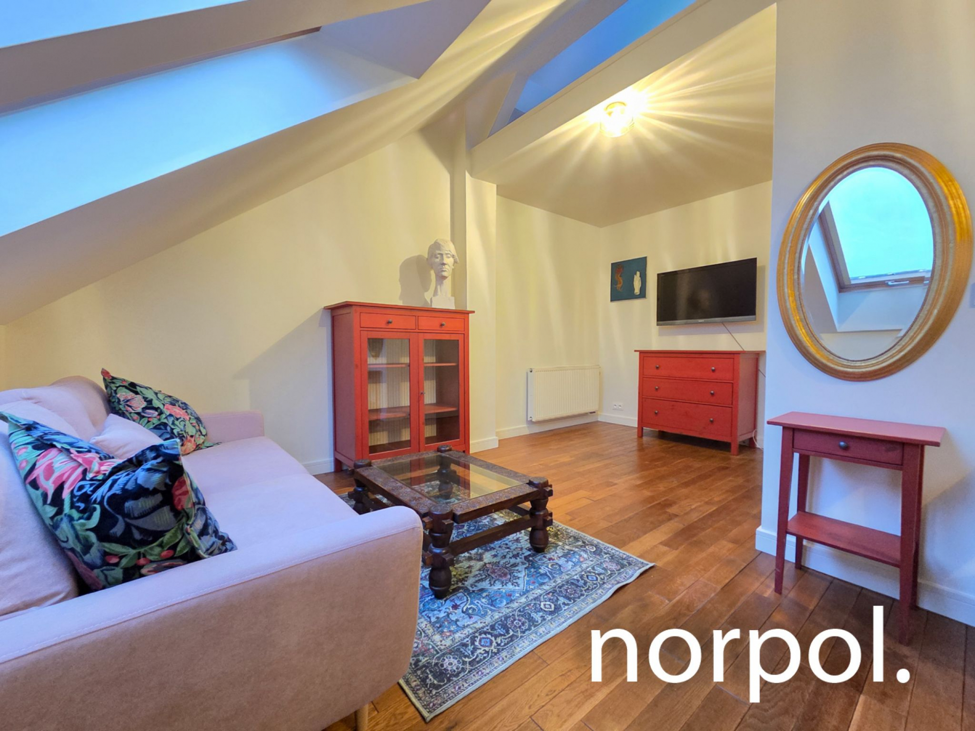 Jasne dwupoziomowe mieszkanie z windą, po remoncie – Grzegórzecka Kraków - zdjęcie 1