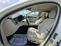 Volvo XC 60 AWD / Bright Theme / niski przebieg Tarnów - zdjęcie 5