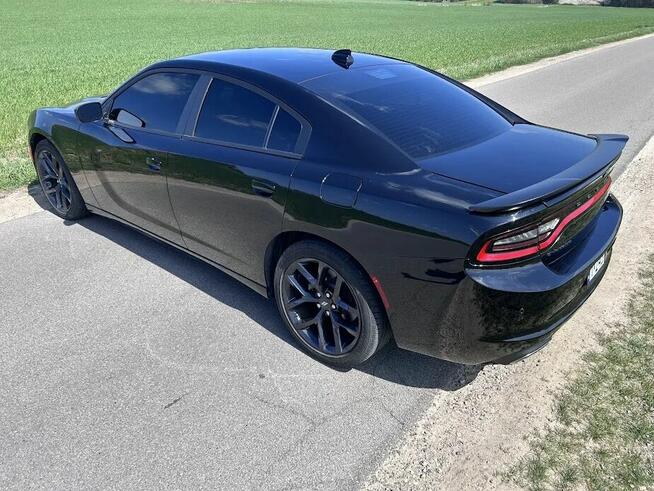 Kultowy Charger SXT RWD Częstochowa - zdjęcie 4