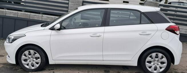 Hyundai i20 1.2 Benzyna 75 KM Cisiec - zdjęcie 4