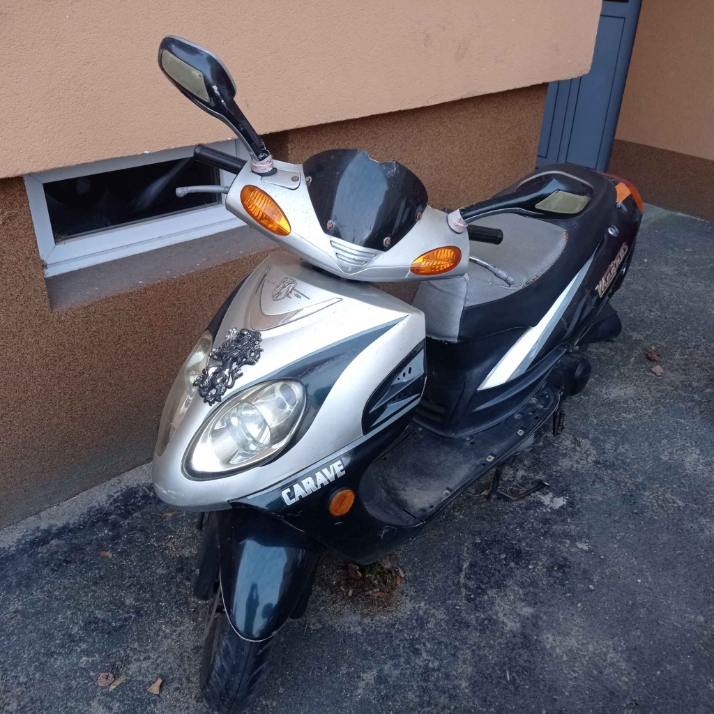 Syndyk sprzeda skuter uszkodzony Wola - zdjęcie 1
