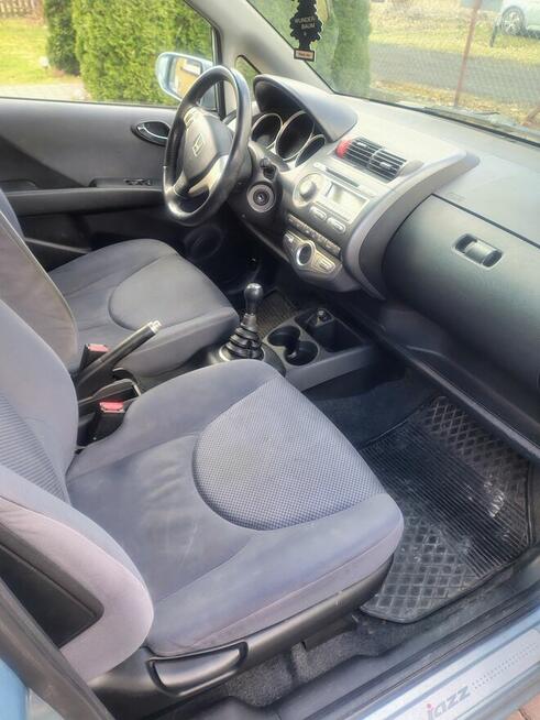 Honda Jazz 1.4 Benz używana przez córke mało jeżdżona Uwieliny - zdjęcie 6