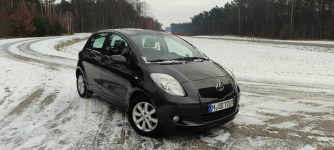 Toyota Yaris 1.3 benzyna**czujniki parkowania**hak**