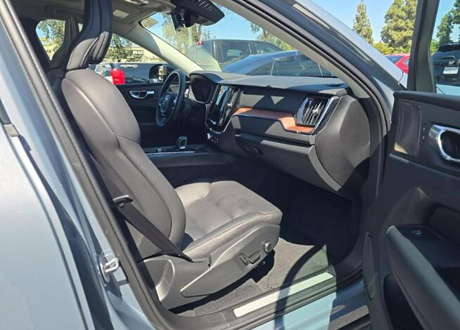 Volvo XC 60 Bogata wersja wyposażenia / AWD / Hybryda / T8 Wrocław - zdjęcie 8